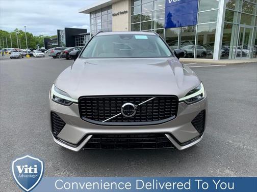 2025 Volvo XC60 Plus