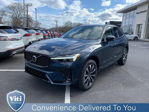 2025 Volvo XC60 B5 Plus