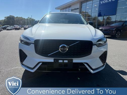2023 Volvo XC60 B5 AWD Plus Dark