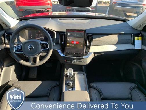 2025 Volvo XC90 B6 Ultra