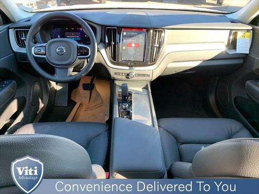 2025 Volvo XC60 Plug-In Hybrid T8 Plus