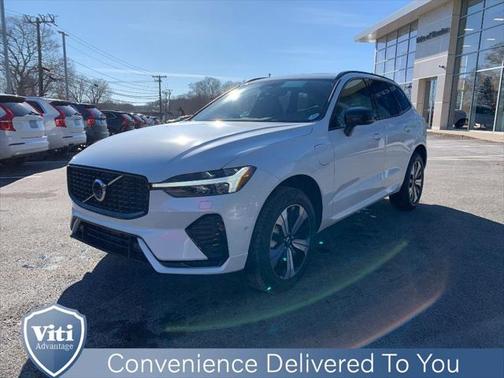 2025 Volvo XC60 Plug-In Hybrid T8 Plus