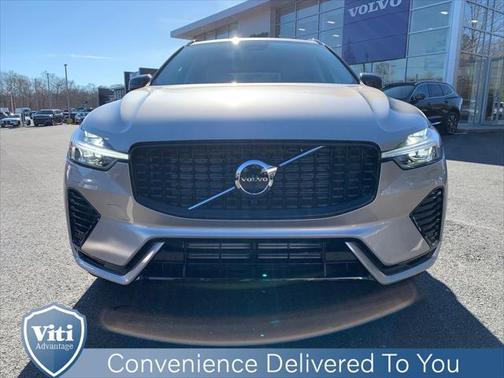 2025 Volvo XC60 Plug-In Hybrid T8 Plus