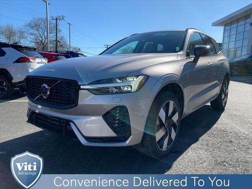 2025 Volvo XC60 Plug-In Hybrid T8 Plus