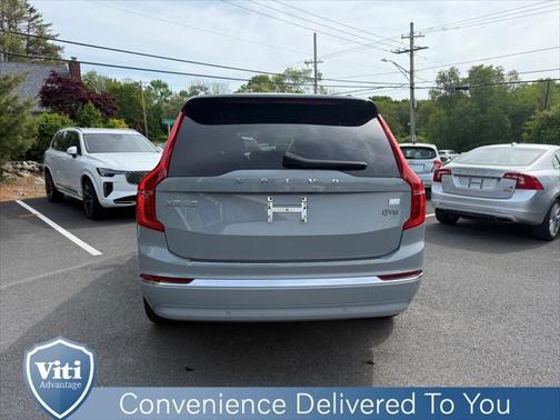 2022 Volvo XC60 B5 Inscription