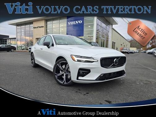 2025 Volvo S60 B5 Plus