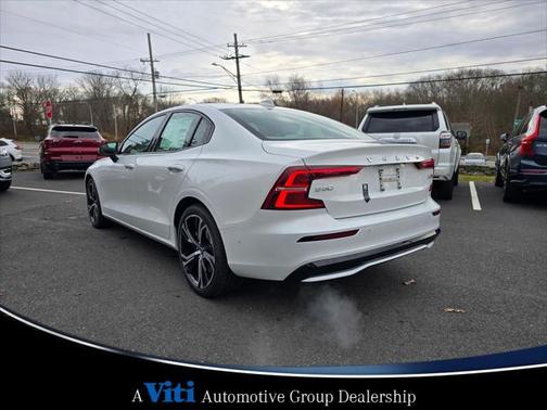 2025 Volvo S60 B5 Plus
