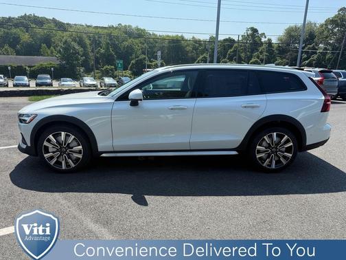 2026 Volvo V60 Cross Country B5 Ultra
