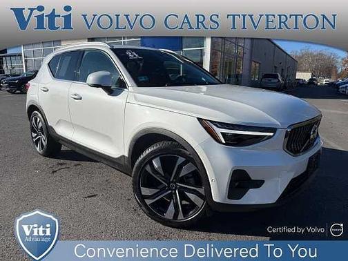 2024 Volvo XC40 B5 Ultimate Bright