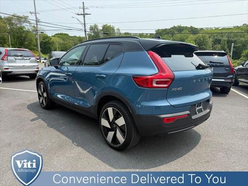 2024 Volvo XC40 Recharge Pure Electric Twin Plus