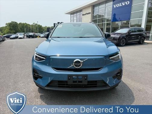 2024 Volvo XC40 Recharge Pure Electric Twin Plus
