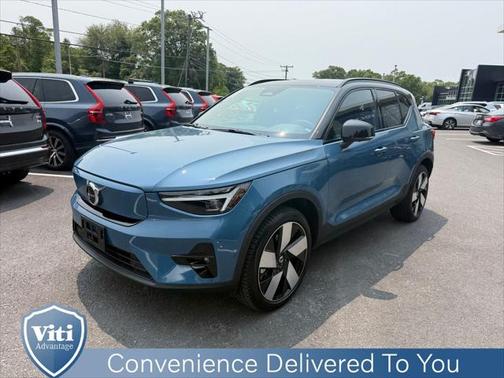 2024 Volvo XC40 Recharge Pure Electric Twin Plus