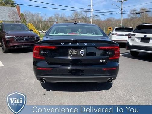 2020 Volvo S60 T6 Momentum