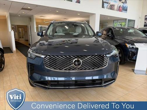 2025 Volvo XC90 Plug-In Hybrid T8 Ultra 6-Seater
