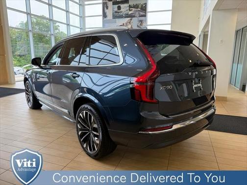 2025 Volvo XC90 Plug-In Hybrid T8 Ultra 6-Seater