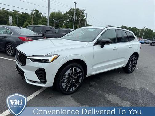 2026 Volvo XC60 B5 Plus