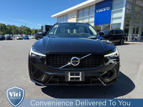 2024 Volvo XC60 Recharge Plug-In Hybrid T8 Ultimate Dark