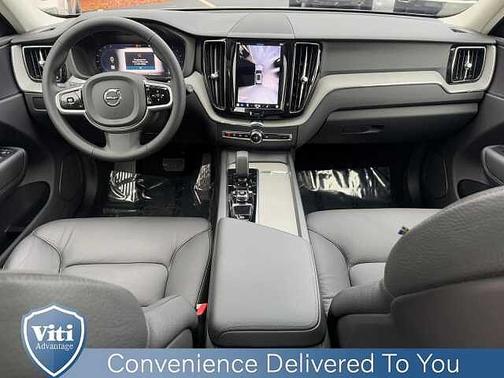 2025 Volvo XC60 Plus