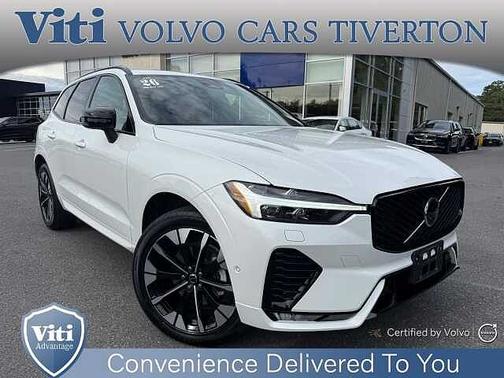 Crystal White 2026 Volvo XC60 Plus