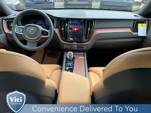 2025 Volvo XC60 B5 Ultra