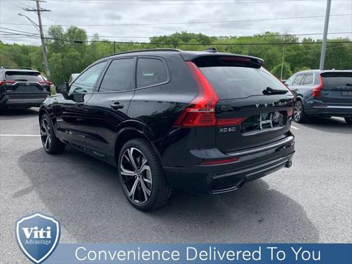 2025 Volvo XC60 B5 Ultra
