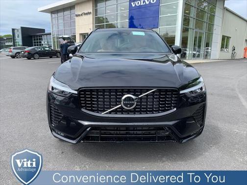 2025 Volvo XC60 B5 Ultra
