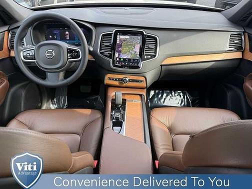 2023 Volvo XC90 Plus