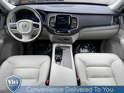 Onyx Black 2023 Volvo XC90 Plus
