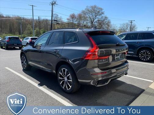 2025 Volvo XC60 B5 Plus