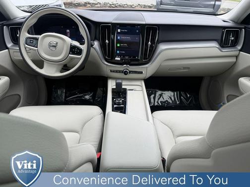 2024 Volvo XC60 B5 Core Dark