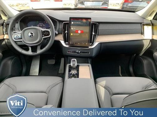 2025 Volvo XC90 Plug-In Hybrid T8 Plus 7-Seater