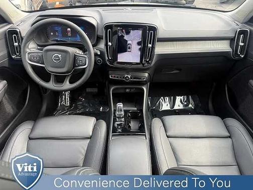 Silver Dawn 2024 Volvo XC40 Plus