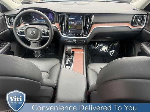 2024 Volvo S60 Plus