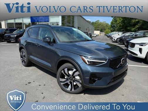2026 Volvo XC40 B5 Ultra