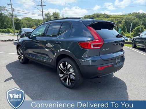 2026 Volvo XC40 B5 Ultra