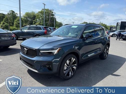 2026 Volvo XC40 B5 Ultra
