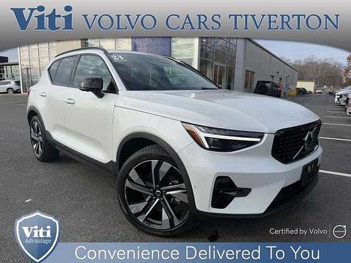 2024 Volvo XC40 Plus