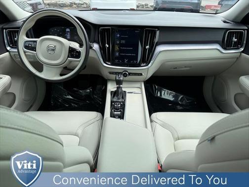 2020 Volvo V60 Cross Country T5