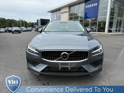 2020 Volvo V60 Cross Country T5