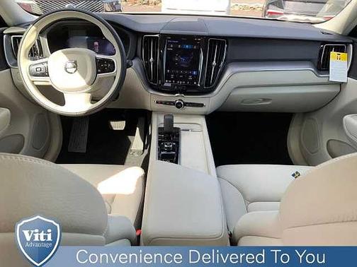 Crystal White 2025 Volvo XC60 Core