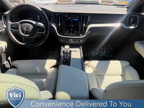 Onyx Black Metallic 2025 Volvo V60 Cross Country B5 Ultra