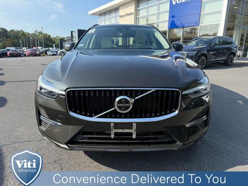 2022 Volvo XC60 B5 AWD Momentum