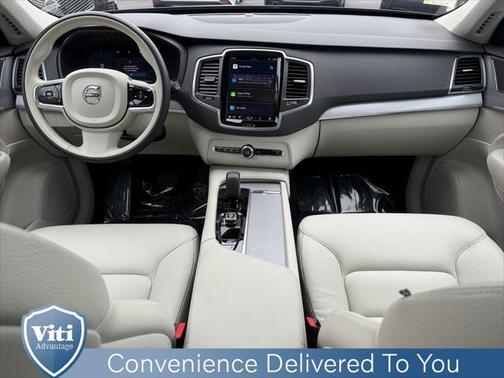 2024 Volvo XC90 B5 Core Bright Theme