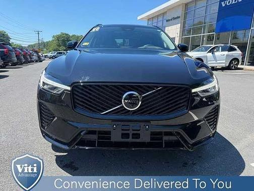 Onyx Black 2026 Volvo XC60 Plus