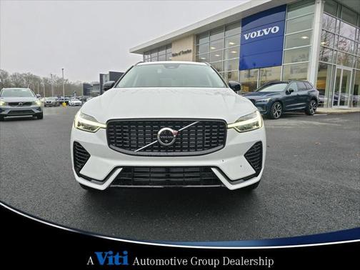 2025 Volvo XC60 Plug-In Hybrid T8 Plus