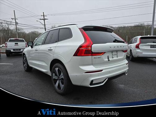 2025 Volvo XC60 Plug-In Hybrid T8 Plus