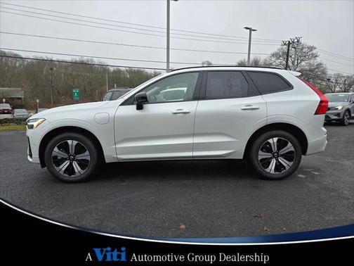 2025 Volvo XC60 Plug-In Hybrid T8 Plus
