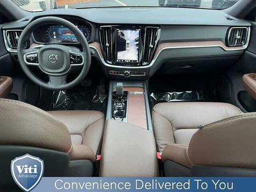 2025 Volvo V60 Cross Country Plus