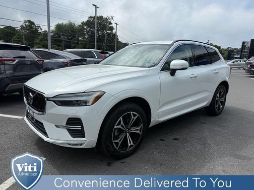 2022 Volvo XC60 B5 Momentum