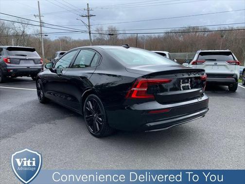 2024 Volvo S60 B5 Plus Black Edition